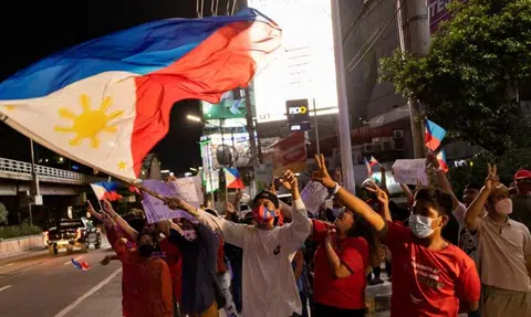 Philippines set to return to Marcos rule