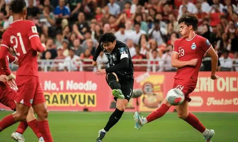 South Korea silence Kallang Roar with 7-0 sweep