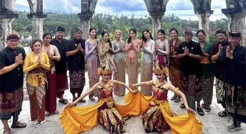 S. Korean directors deported from Bali for filming without permit