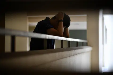 Many who died by suicide showed warning signs like mood changes: IMH study
