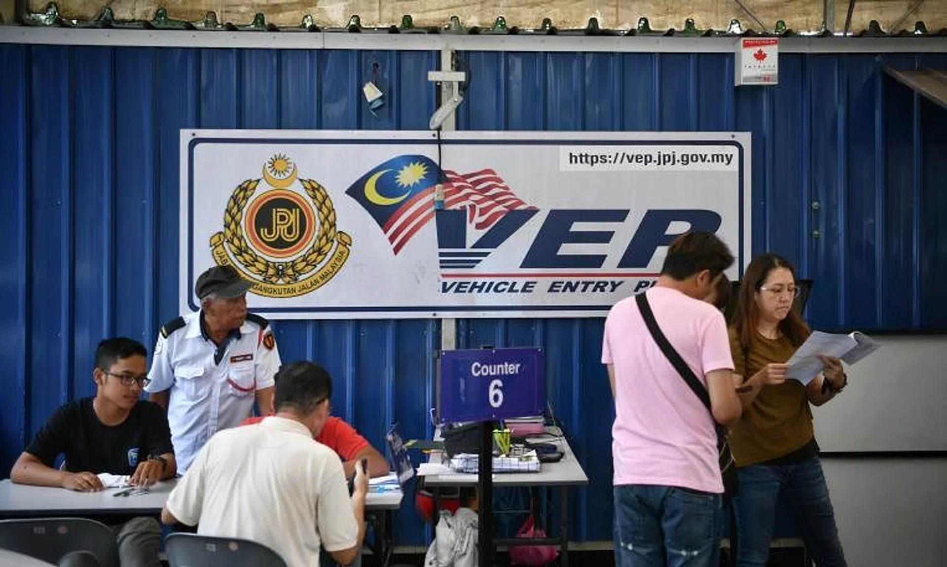 All foreign vehicles entering Malaysia by land from Singapore will be required to have a valid VEP from Oct 1.