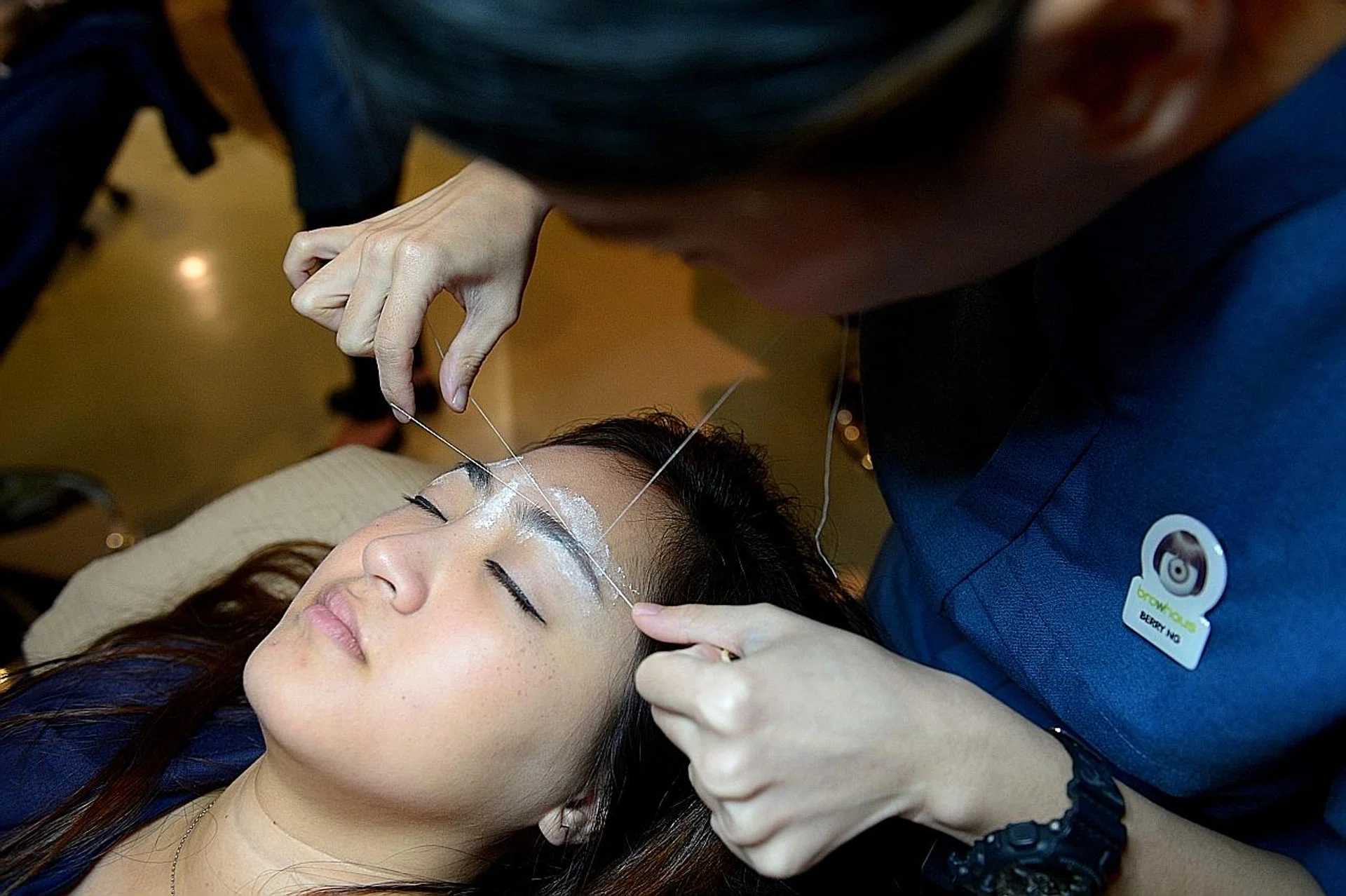 Eyebrow threading can eliminate even the ultra-fine hairs between brows or on the lids. 
