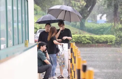 Man who died in Whampoa fire had told wife to check on mum