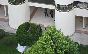 Man falling from 18th storey lands in tree, dies