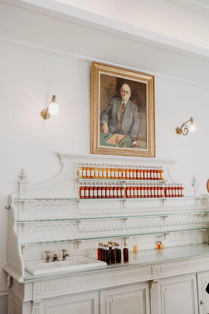 An oil portrait of Raymond Fillioux, the fifth-generation Master Blender. (Photo: Hennessy)