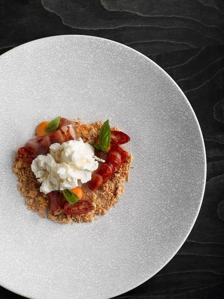 Pollen's red prawn tartare and tomatoes