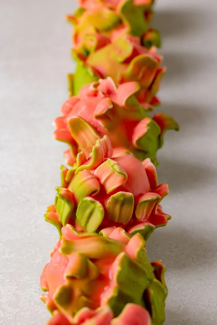 Dragonfruit trompe l’oeil desserts. (Photo: Cedric Grolet Singapore)