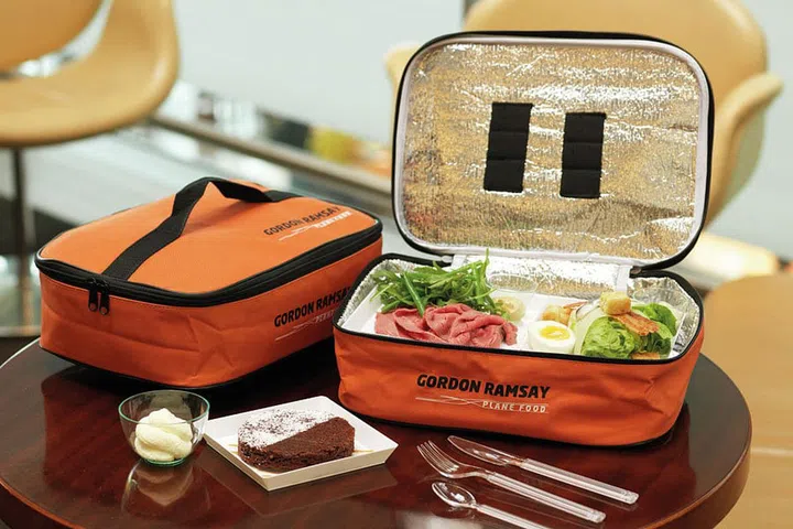 Gordon-Ramsay-Plane-Food