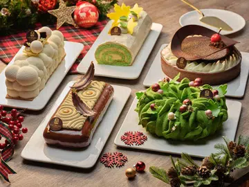 Pan Pacific log cakes