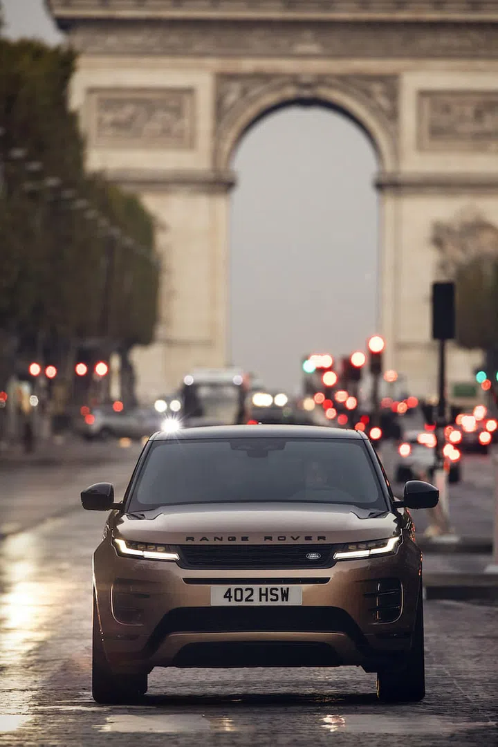 Post-pandemic Paris hasn’t lost its charm. (Photo: Jaguar Land Rover)