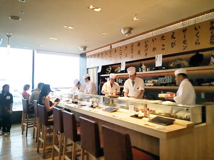 Sushi-counter