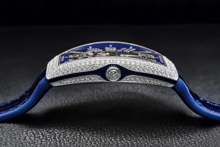 The Vanguard Slim Skeleton measures a mere 9.1mm in thickness, sitting comfortably and almost stealthily on any wrist. (Photo: Franck Muller)