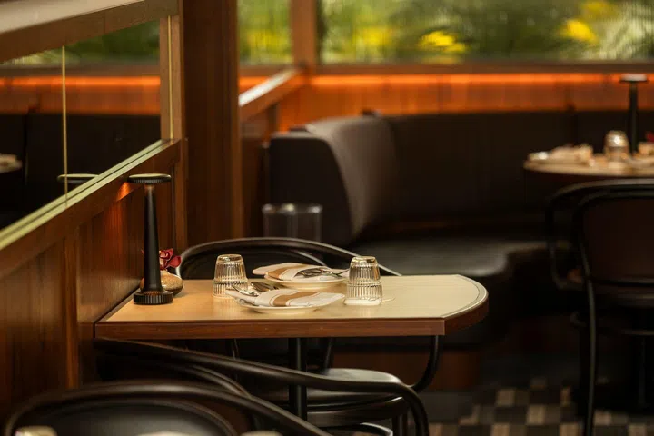 lgbtq+ bars and cafes