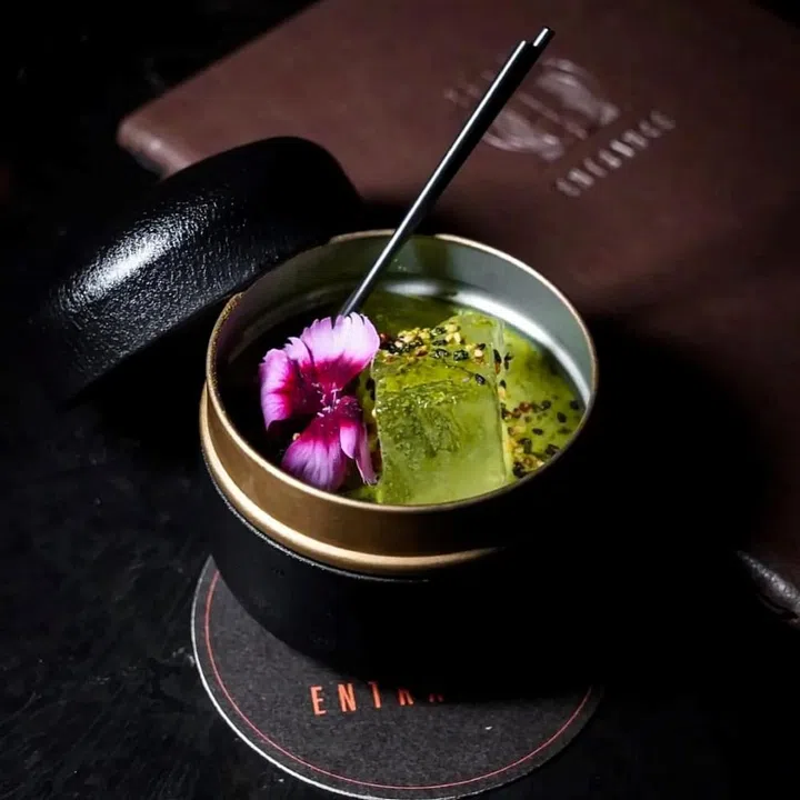Cocktail bars singapore