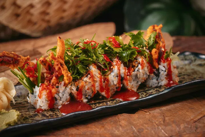 SAMBA Chilli Crab Roll. (Photo: Sushisamba Singapore)