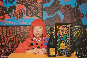 VCP La Grande Dame x Yayoi Kusama Beautyshot flower