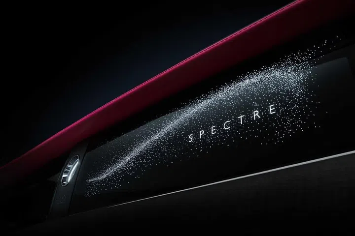 The Illuminated Fascia featuring a cluster of another 5,500 “stars” on the passenger side of the dashboard. (Photo: Rolls-Royce) 