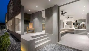 Luxury Homes Ply House Upstairs_