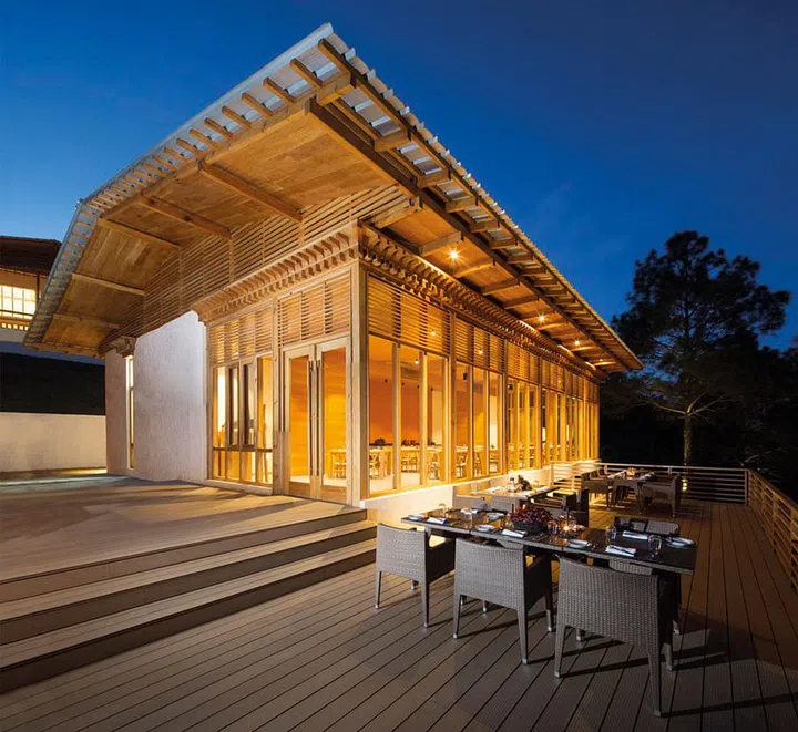 Dhensa’s restaurant serves up dishes featuring produce sourced daily from local markets.