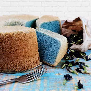 Old Seng Choong Coconut Blue Pea Flower Chiffon Cake