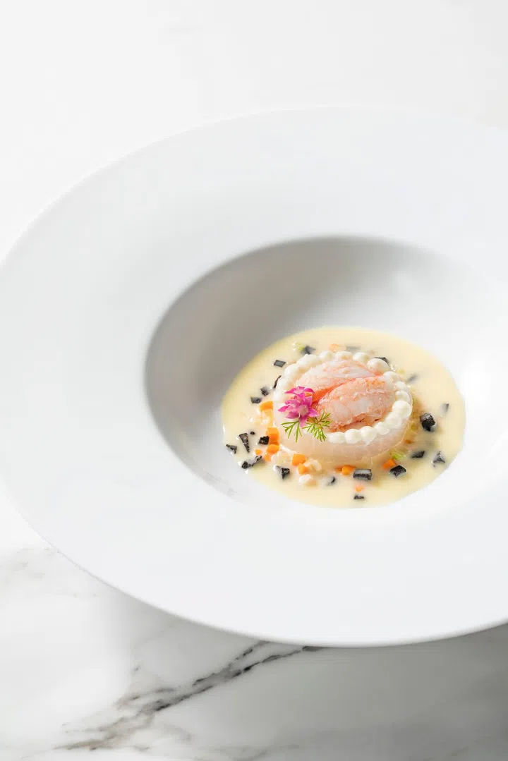 HAIRY CRAB - Hokkaido Kegani, Daikon, Champagne