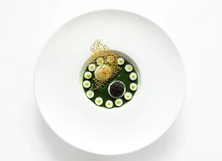 caviar_oscietra-caviar_onion-royale_watercress-coulis