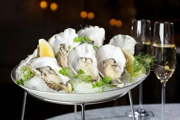 MO Bar oysters