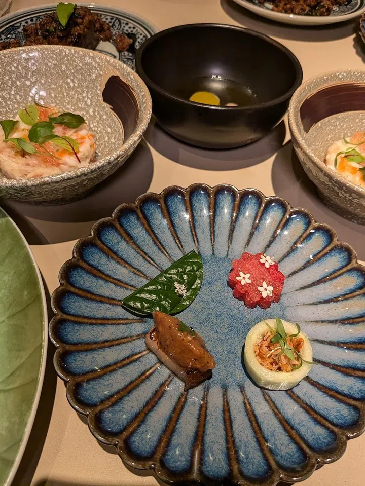  The Thai use of pastes is celebrated with a quartet of relishes: sweet, savoury, sour - shrimp, tomato, peanut and lemongrass that tickles the tastebuds.