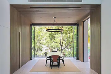 Orchard Road Tropics House