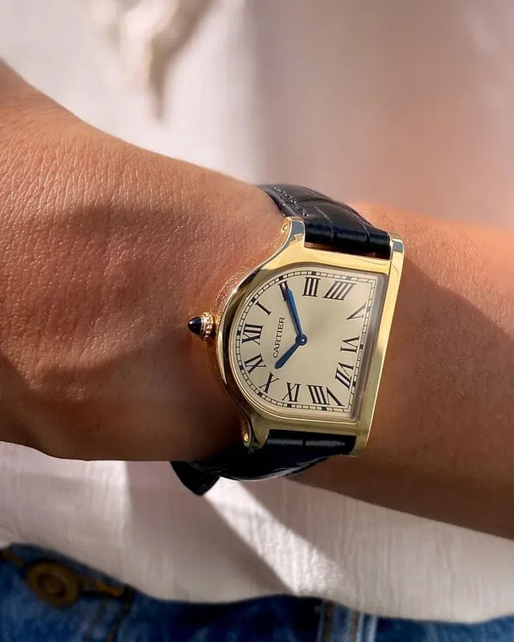 Cloche de Cartier Nana Ahmad
