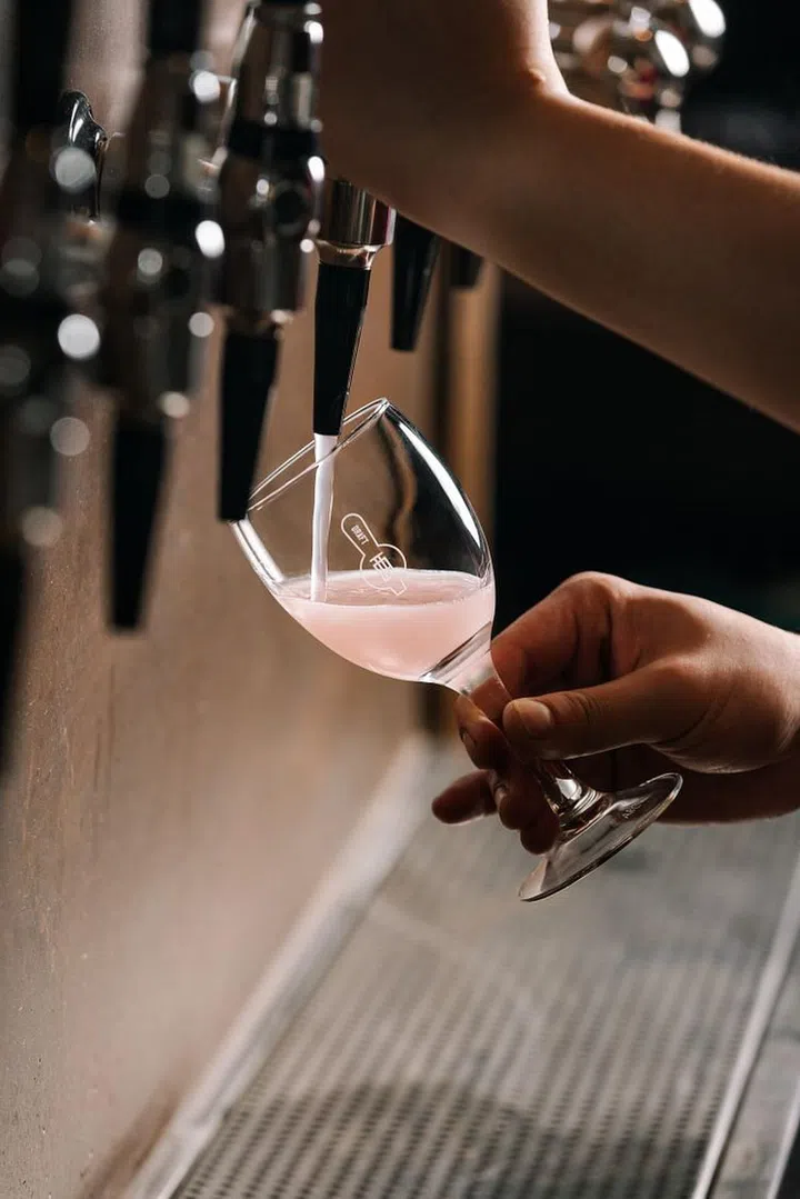 Draft Land serves cocktails on tap. (Photo: Draft Land)