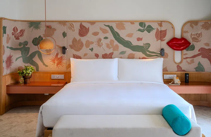 the standard pattaya