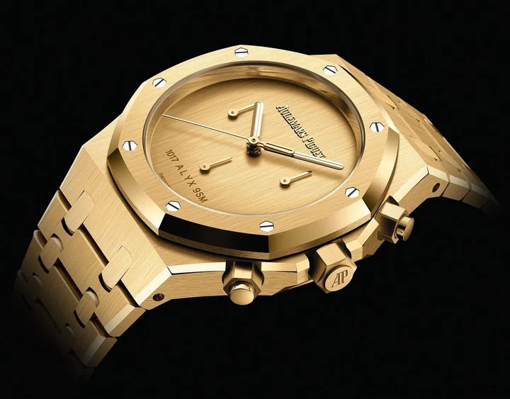 Royal Oak Selfwinding Chronograph 41mm in yellow gold. (Photo: Audemars Piguet)