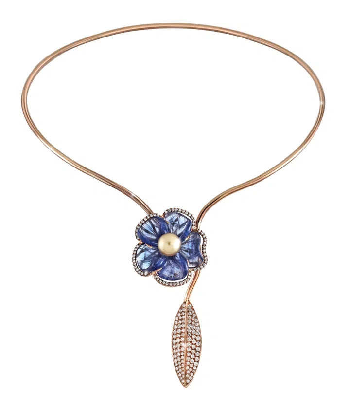 Amee Philips Forget Me Not choker necklace with a floral tanzanite pendant carved in Idar-Oberstein. (Photo: Amee Philips)