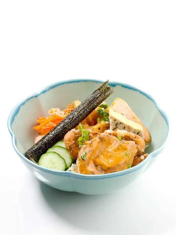 Rice Bowl - Crispy soft-shell crab & crispy squid with dill (media)