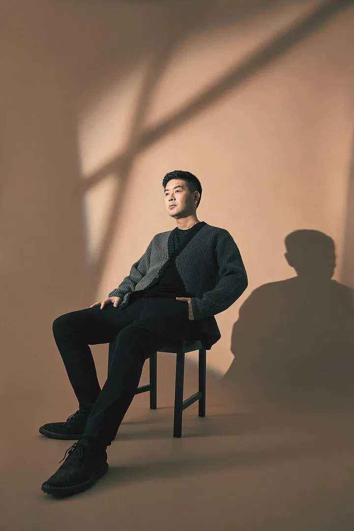 Lee is considering a four-day workweek plan in Medtronic if productivity doesn't drop.