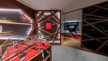 Roger Dubuis virtual boutique