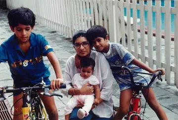 Amarasuriyas-Childhood-1991