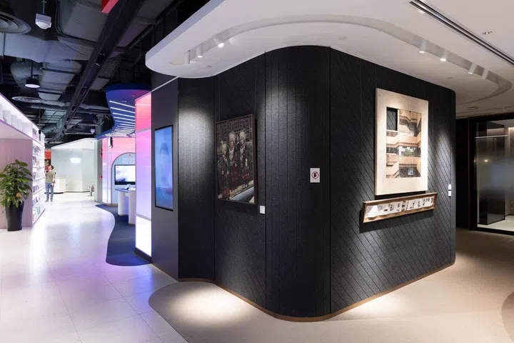 Art Gallery at OCBC Wisma Atria. (Photo: OCBC)