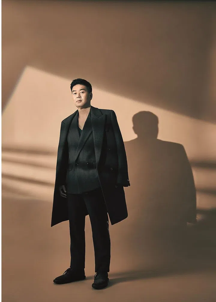 “When I was younger, I wanted to be the global CEO of a large corporation. But I didn’t know if I would ever have the chance. If you think about it, it is usually capable Caucasian senior executives who come to Asia to helm regional leadership roles. You never see Asians managing European or American subsidiaries.” Chris Lee