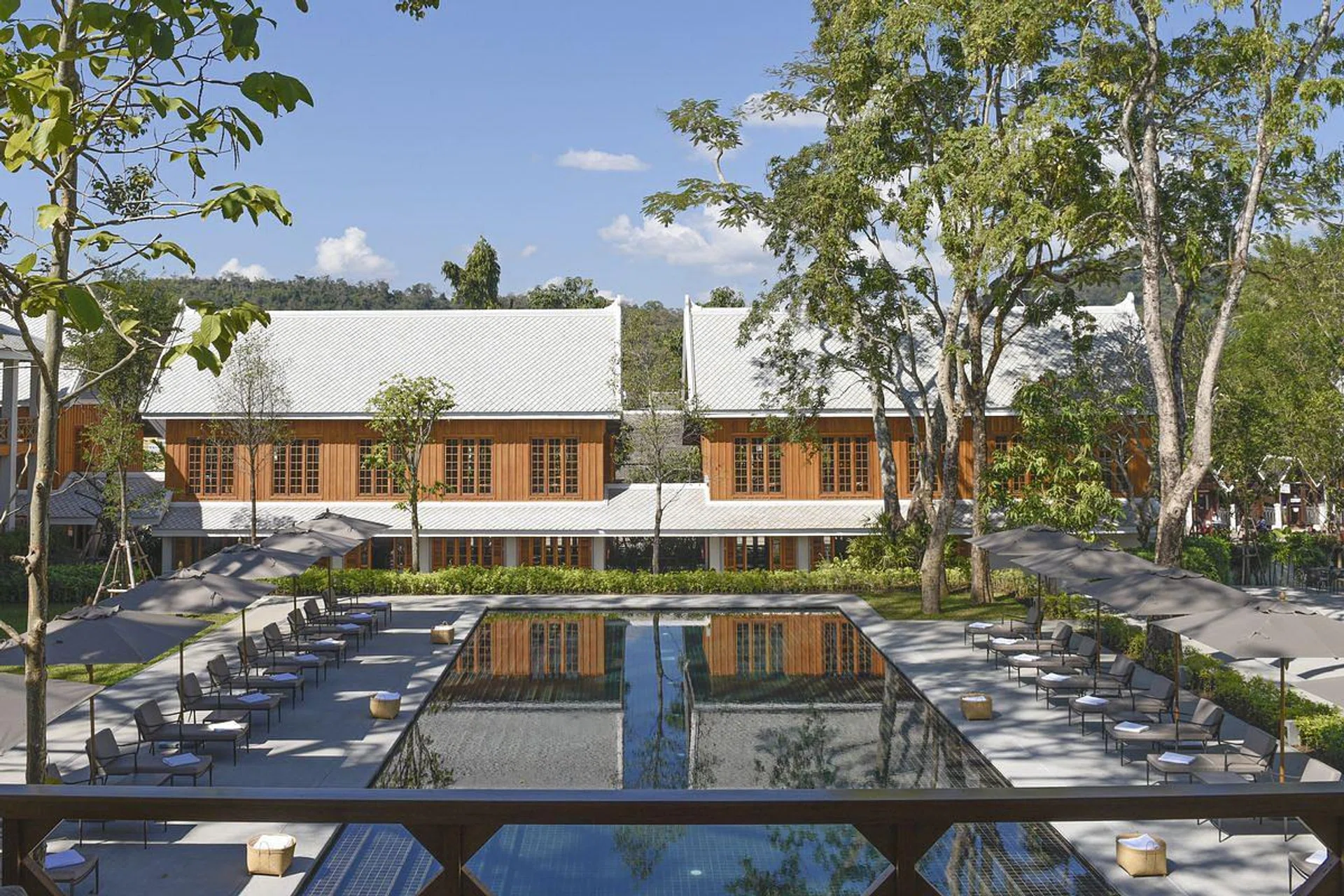 Swimming Pool Hotel Azerai,  Luang Prabang, Laos