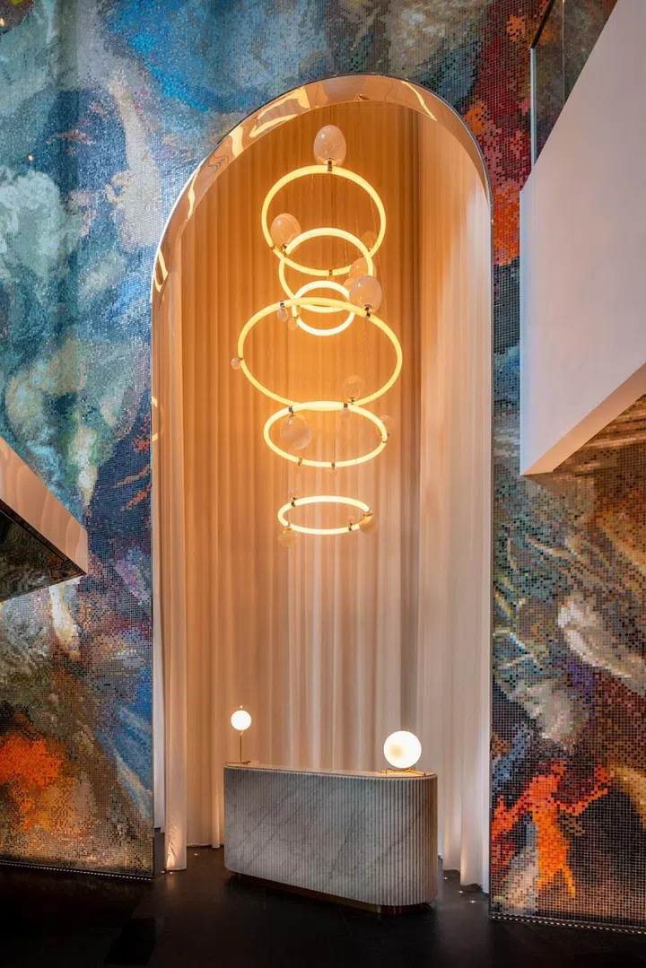 The hotel lobby. (Photo: Mondrian Hong Kong)