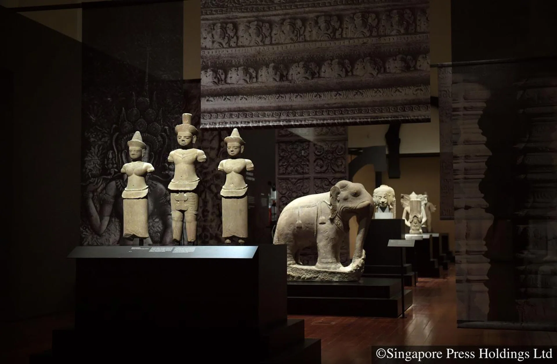 anacm05 / ST20180403_201811011794 / Alphonsus Chern //

The Asian Civilisations Museum's new show, Angkor: Exploring CambodiaÕs Sacred City, which showcases 140 objects from ParisÕ Guimet Museum. Photographed 03 April 2018.