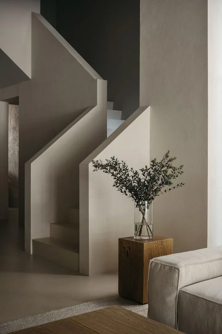 Geometric shapes and solid forms give the house a robust, masculine quality. (Photo: Studio Periphery)