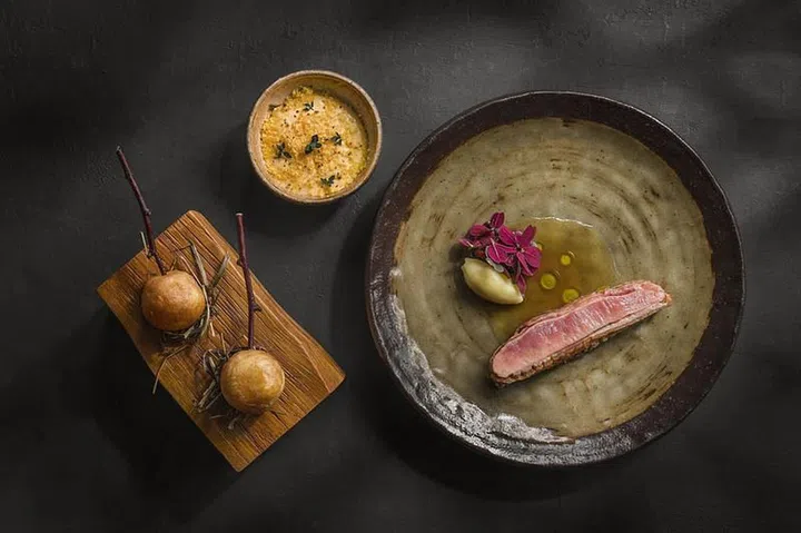 CURE - Silverhill Farm Duck, Native Berries, Salted Duck Egg (1)