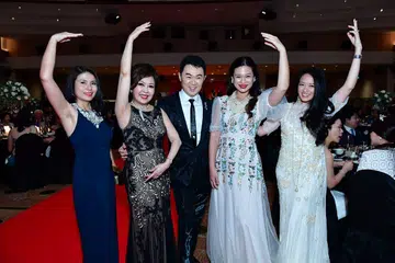 Marilyn Lum, Laura Hwang, Gilbert Cheah, Tjin Lee & Elaine Kim
