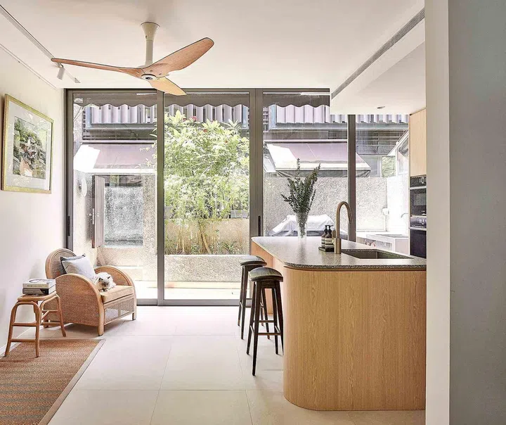 A dry kitchen features an interplay of modernity and minimalism. Photo: EightyTwo