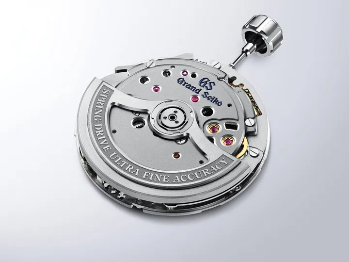 The Grand Seiko Calibre 9RB1 Spring Drive movement, featuring a compact self-winding architecture, 72-hour power reserve, vacuum-packaged quartz oscillator and integrated power reserve indicator, delivering an annual accuracy of ±20 seconds for the Spring Drive U.F.A. Ushio 300 Diver.