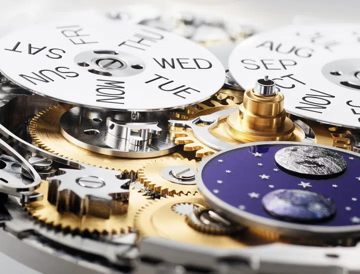 Close-up of the calendar function of Rolex’s calibre 7190
