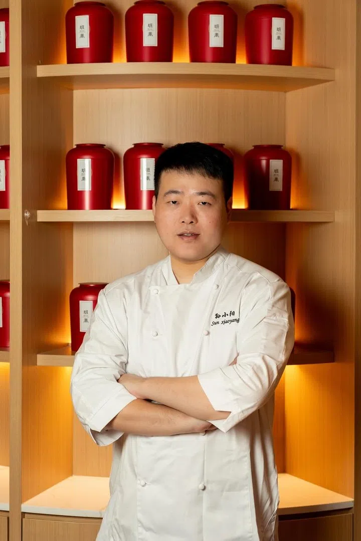 chinese fine-dining cuisine